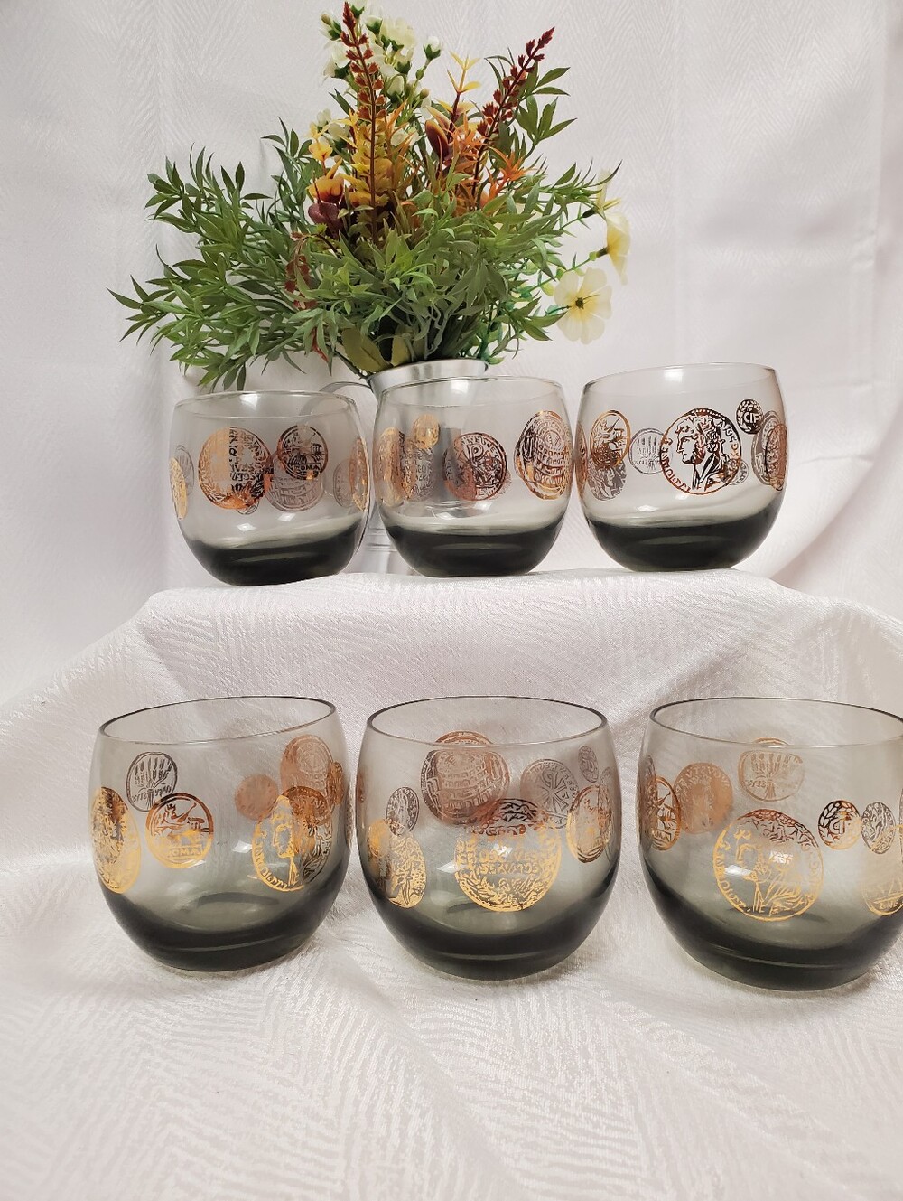 Set of 6 Glass Tumblers with Gold Coin Motif - Gray